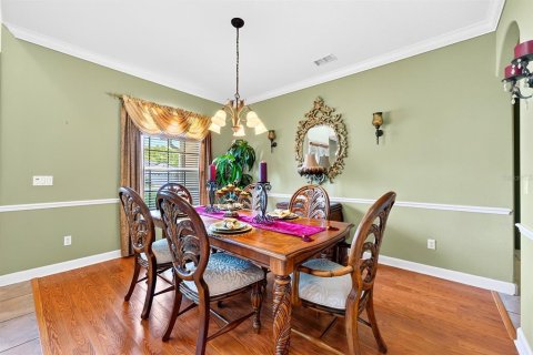 House in Orlando, Florida 6 bedrooms, 336.49 sq.m. № 2284524 - photo 15