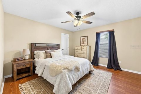 House in Orlando, Florida 6 bedrooms, 336.49 sq.m. № 2284524 - photo 24