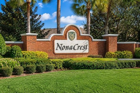 House in Orlando, Florida 6 bedrooms, 336.49 sq.m. № 2284524 - photo 2