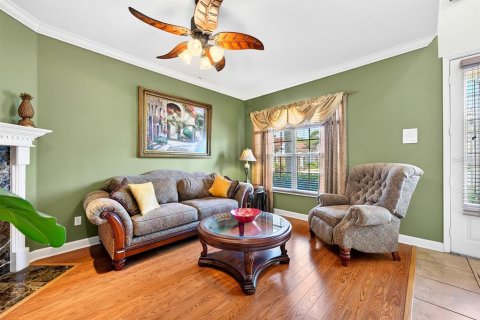 House in Orlando, Florida 6 bedrooms, 336.49 sq.m. № 2284524 - photo 17