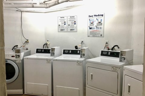Снять в аренду кондоминиум в Майами-Бич, Флорида 27.41м2, № 2075976 - фото 15