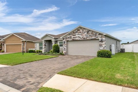 Villa ou maison à vendre à Auburndale, Floride: 3 chambres, 156.82 m2 № 2399497 - photo 5