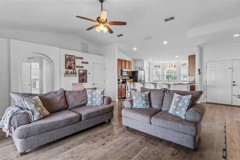 Villa ou maison à vendre à Auburndale, Floride: 3 chambres, 156.82 m2 № 2399497 - photo 21