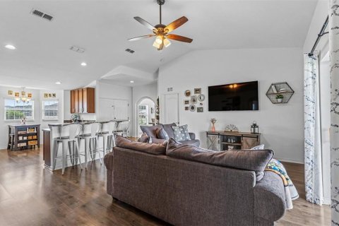 Villa ou maison à vendre à Auburndale, Floride: 3 chambres, 156.82 m2 № 2399497 - photo 20