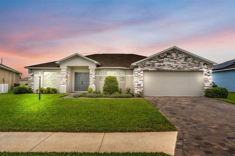 Villa ou maison à vendre à Auburndale, Floride: 3 chambres, 156.82 m2 № 2399497 - photo 4