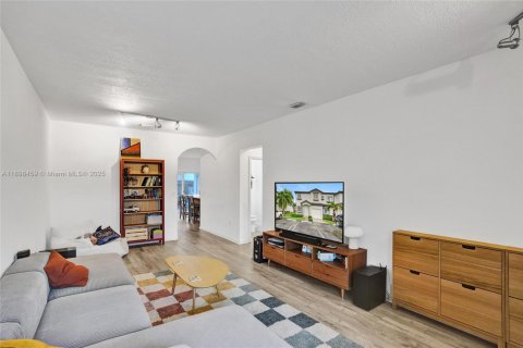 Touwnhouse à vendre à Homestead, Floride: 4 chambres, 171.5 m2 № 1952947 - photo 3