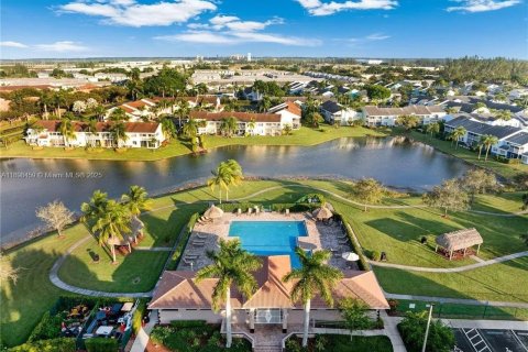 Touwnhouse à vendre à Homestead, Floride: 4 chambres, 171.5 m2 № 1952947 - photo 17