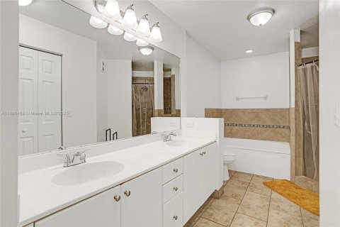 Touwnhouse à vendre à Homestead, Floride: 4 chambres, 171.5 m2 № 1952947 - photo 14