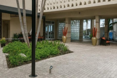 Condo in Fort Lauderdale, Florida, 1 bedroom  № 1945302 - photo 13