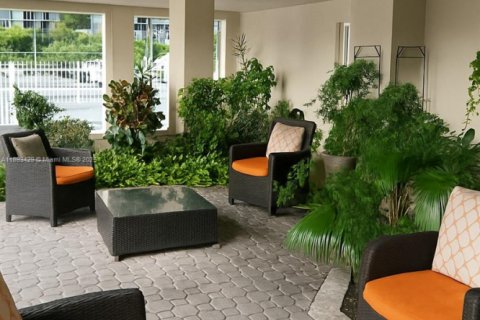 Condo in Fort Lauderdale, Florida, 1 bedroom  № 1945302 - photo 12