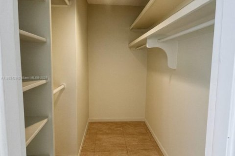 Condo in Fort Lauderdale, Florida, 1 bedroom  № 1945302 - photo 6
