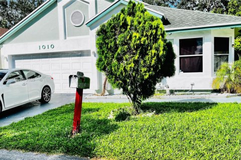 Casa en venta en North Lauderdale, Florida, 3 dormitorios, 136.57 m2 № 2014531 - foto 2