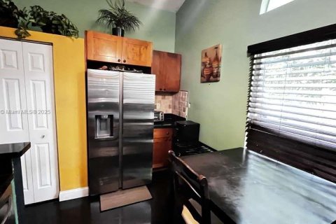 Casa en venta en North Lauderdale, Florida, 3 dormitorios, 136.57 m2 № 2014531 - foto 12