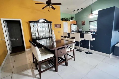 Casa en venta en North Lauderdale, Florida, 3 dormitorios, 136.57 m2 № 2014531 - foto 19