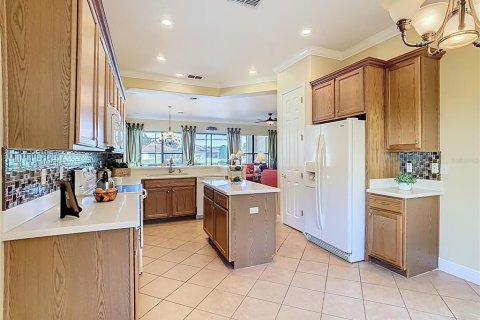Casa en venta en Kissimmee, Florida, 2 dormitorios, 205.41 m2 № 1903485 - foto 16