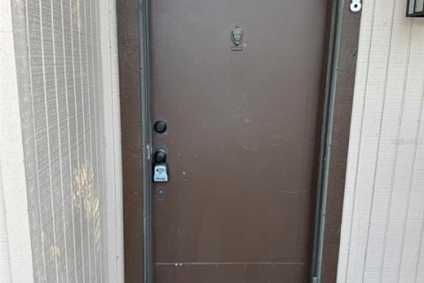 Condominio en venta en Tampa, Florida, 3 dormitorios, 131.64 m2 № 2216165 - foto 2