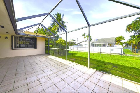 Villa ou maison à vendre à Dania Beach, Floride: 2 chambres, 146.88 m2 № 2082470 - photo 18