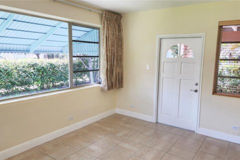 Villa ou maison à vendre à Miami, Floride: 2 chambres, 141.49 m2 № 2059454 - photo 9