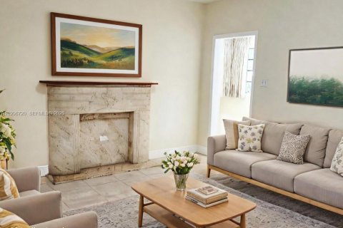 Villa ou maison à vendre à Miami, Floride: 2 chambres, 141.49 m2 № 2059454 - photo 10