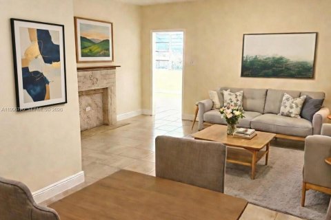 Villa ou maison à vendre à Miami, Floride: 2 chambres, 141.49 m2 № 2059454 - photo 11