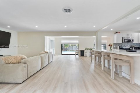 Villa ou maison à vendre à Plantation, Floride: 4 chambres, 202.71 m2 № 2087517 - photo 13