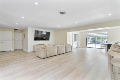 Villa ou maison à vendre à Plantation, Floride: 4 chambres, 202.71 m2 № 2087517 - photo 9