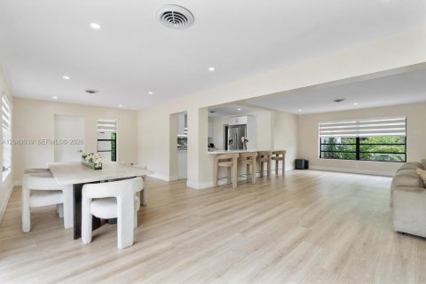Villa ou maison à vendre à Plantation, Floride: 4 chambres, 202.71 m2 № 2087517 - photo 16