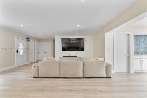 Villa ou maison à vendre à Plantation, Floride: 4 chambres, 202.71 m2 № 2087517 - photo 12
