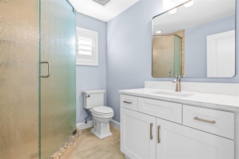 House in Redington Shores, Florida 3 bedrooms, 214.6 sq.m. № 1510819 - photo 19