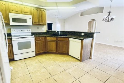 Villa ou maison à louer à Punta Gorda, Floride: 3 chambres, 157.93 m2 № 1787338 - photo 19