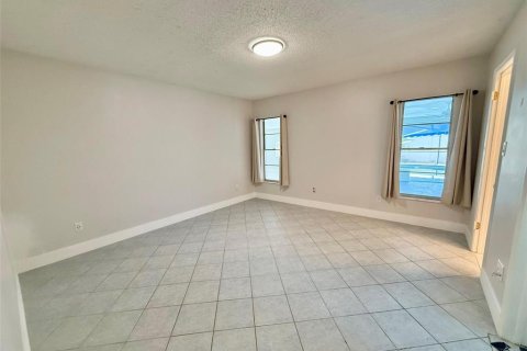 Casa en venta en Tampa, Florida, 3 dormitorios, 166.3 m2 № 1873253 - foto 18