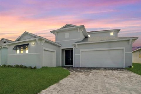 Casa en alquiler en Wesley Chapel, Florida, 5 dormitorios, 302.12 m2 № 1796906 - foto 1