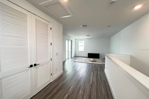 Villa ou maison à louer à Wesley Chapel, Floride: 5 chambres, 302.12 m2 № 1796906 - photo 17