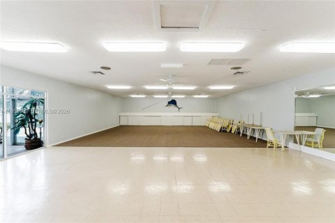 Apartamento en alquiler en Lantana, Florida, 1 dormitorio, 1727.61 m2 № 2010691 - foto 29