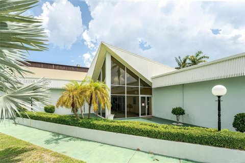 Apartamento en alquiler en Lantana, Florida, 1 dormitorio, 1727.61 m2 № 2010691 - foto 28