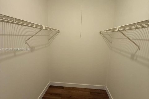 Apartamento en alquiler en Lantana, Florida, 1 dormitorio, 1727.61 m2 № 2010691 - foto 14