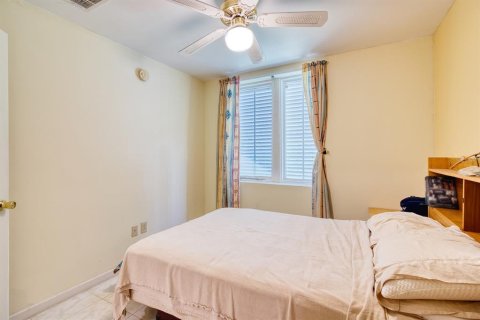 Villa ou maison à vendre à New Smyrna Beach, Floride: 3 chambres, 138.42 m2 № 2354867 - photo 12