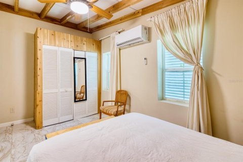 Villa ou maison à vendre à New Smyrna Beach, Floride: 3 chambres, 138.42 m2 № 2354867 - photo 15