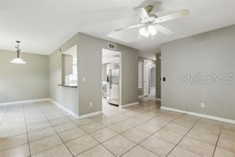 Condominio en alquiler en Orlando, Florida, 2 dormitorios, 84.08 m2 № 1800487 - foto 5