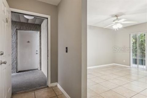 Condominio en alquiler en Orlando, Florida, 2 dormitorios, 84.08 m2 № 1800487 - foto 3