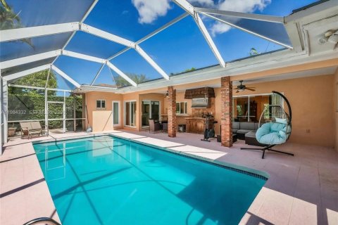 Купить виллу или дом в Майами-Спрингс, Флорида 4 спальни, 293.57м2, № 2049699 - фото 5