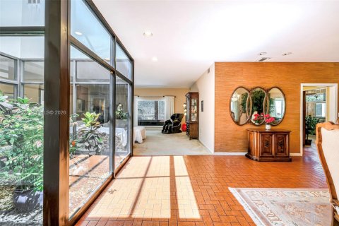 Купить виллу или дом в Майами-Спрингс, Флорида 4 спальни, 293.57м2, № 2049699 - фото 8