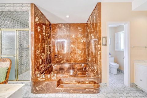 Купить виллу или дом в Майами-Спрингс, Флорида 4 спальни, 293.57м2, № 2049699 - фото 22