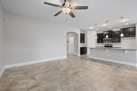 House in Davenport, Florida 4 bedrooms, 195.56 sq.m. № 1793920 - photo 6