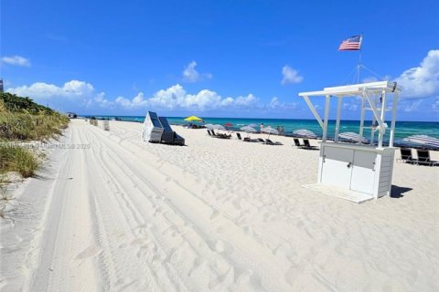 Купить кондоминиум в Майами-Бич, Флорида 2 спальни, 133.78м2, № 1935392 - фото 27