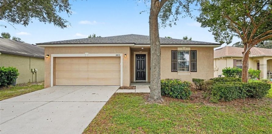 Villa ou maison à Brooksville, Floride 3 chambres, 131.18 m2 № 2430403