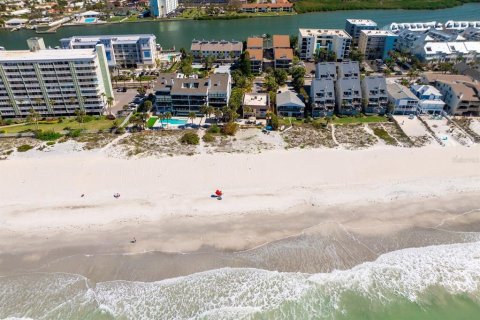 Terreno en venta en Indian Shores, Florida № 1446109 - foto 13