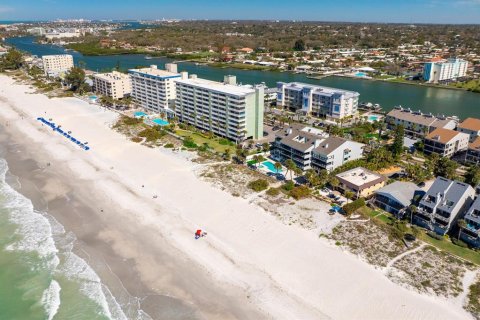 Terreno en venta en Indian Shores, Florida № 1446109 - foto 6