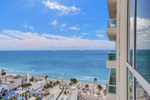Condominio en alquiler en Fort Lauderdale, Florida, 2 dormitorios, 176.98 m2 № 1034061 - foto 1