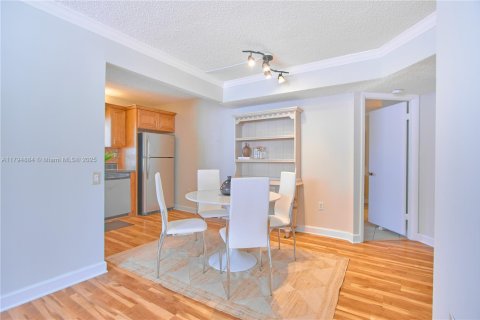 Condominio en venta en Tamarac, Florida, 2 dormitorios, 88.26 m2 № 1875454 - foto 11